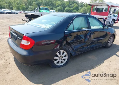 2004 Toyota Camry Xle z USA, uszkodzony, nr VIN 4T1BE30K24U377078